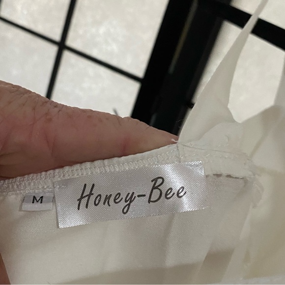 Cute white summer dress. SIZE SML. On sale - Picture 5 of 5